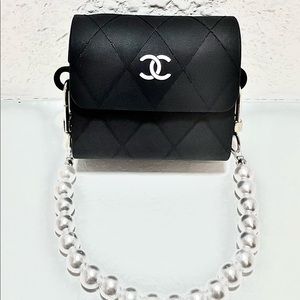 For AirPod Pro - Designer Black Silicone Case with Pearl Strap